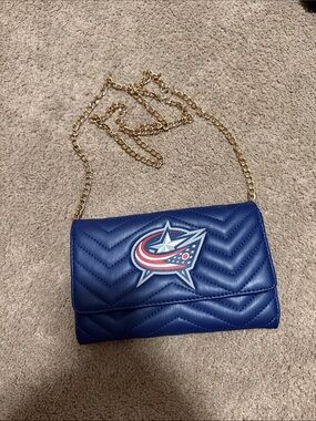 Columbus Blue Jackets Quilted Crossbody Bag with Gold Chain